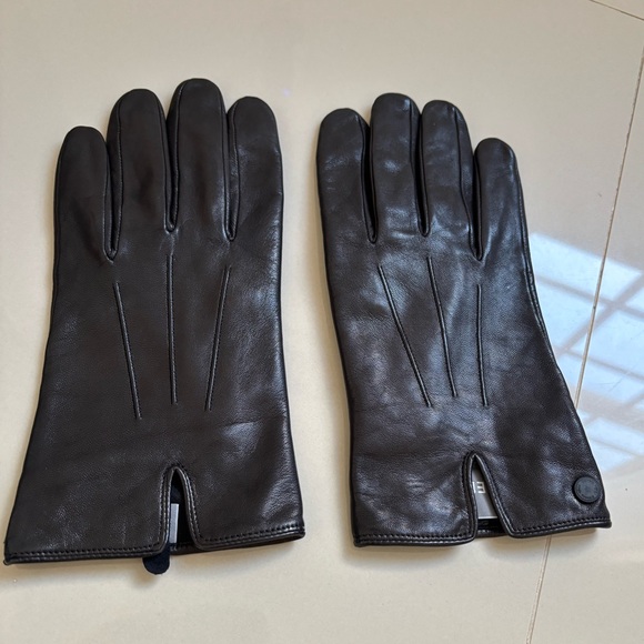 NWOT‼️ MICHAEL KORS Men’s Leather Gloves Size M - Picture 8 of 9